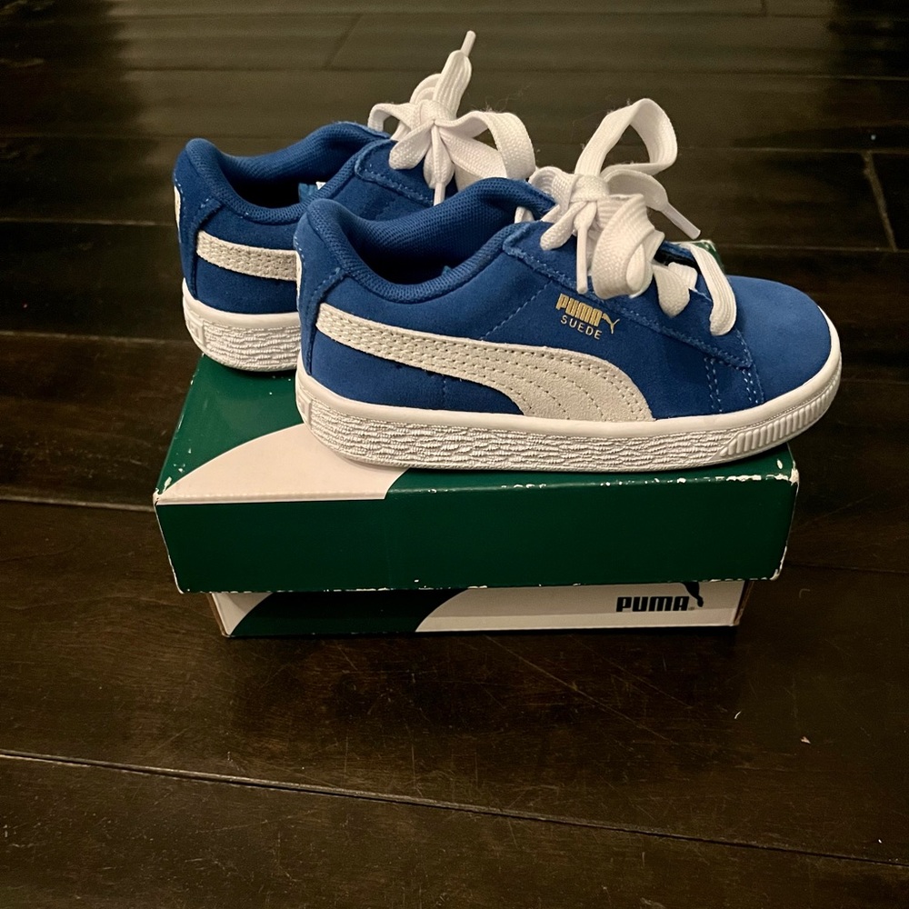 Kids Blue Puma Suede Shoes 9C - NEVER USED